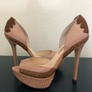 Like new - sexy nude 5” open toe heels